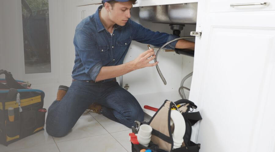 Professional Tankless Water Heater Installation in George West, TX